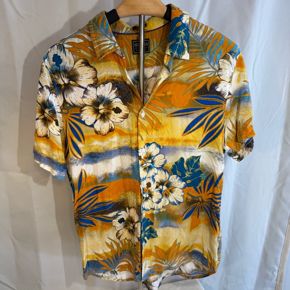 Guess Tropical Floral Lightweight Button Up‎ Shirt Slim Fit Men's Medium